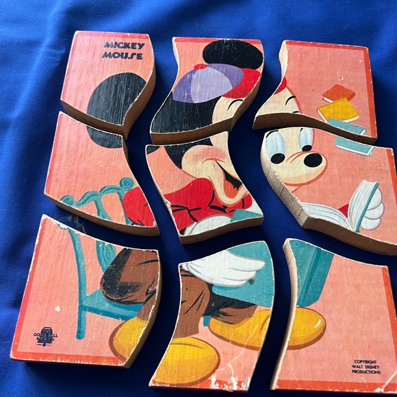 Vintage 1960’s Disney Mickey/Bambi wooden puzzle - Picture 4 of 6